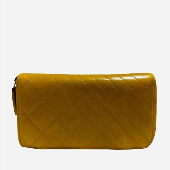 CHANEL Yellow Quilted Wristlet - Picture 11 of 16